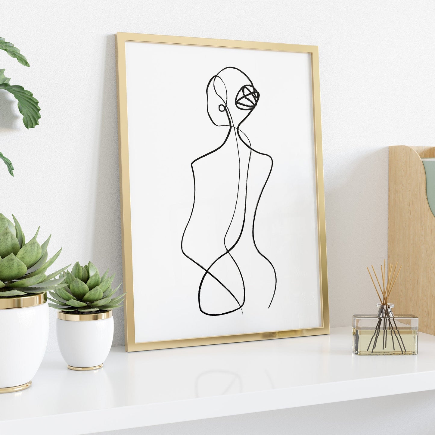 Pearl Earring Single Line Print